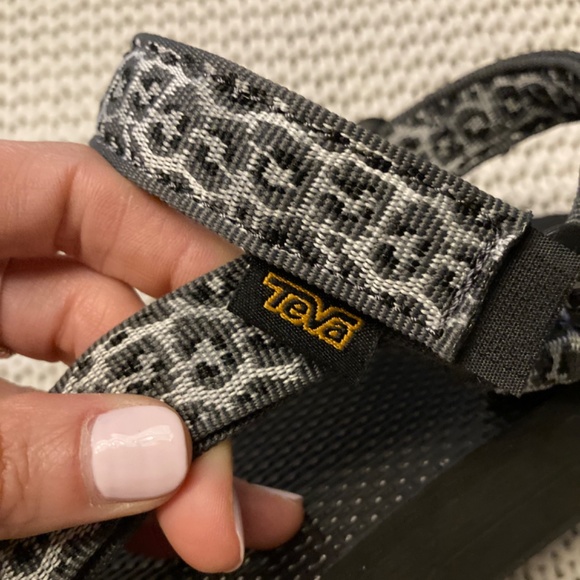 Teva Midform Universal Sandals - Picture 4 of 9